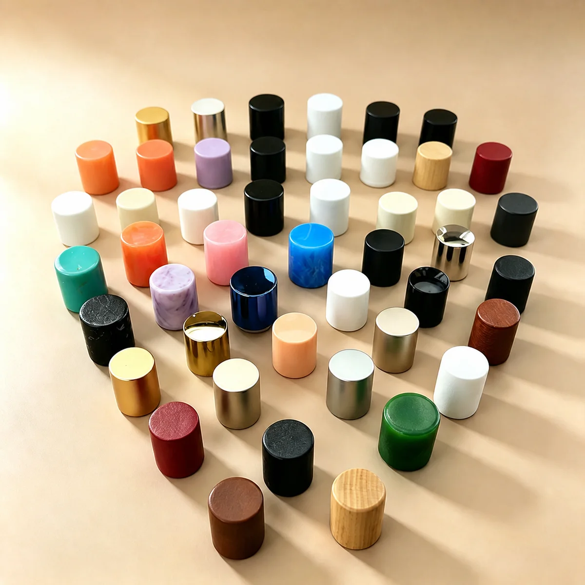 OULORPACK perfume bottle caps in multiple colors, materials and finishes
